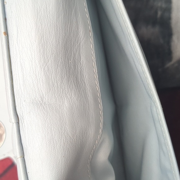 Coach Black Leather Wallet with Embossed Signature Pattern - Picture 10 of 12